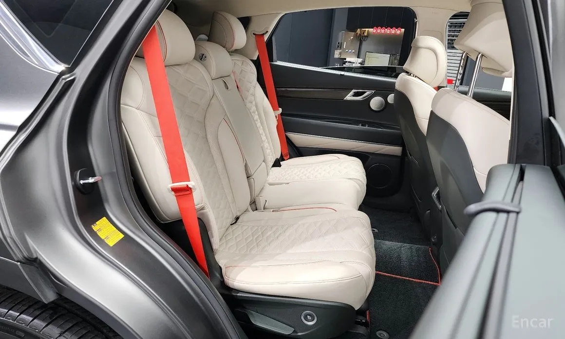 Фото 12 - Genesis GV80