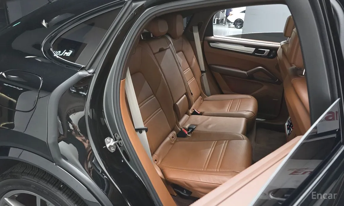 Фото 11 - Porsche Cayenne