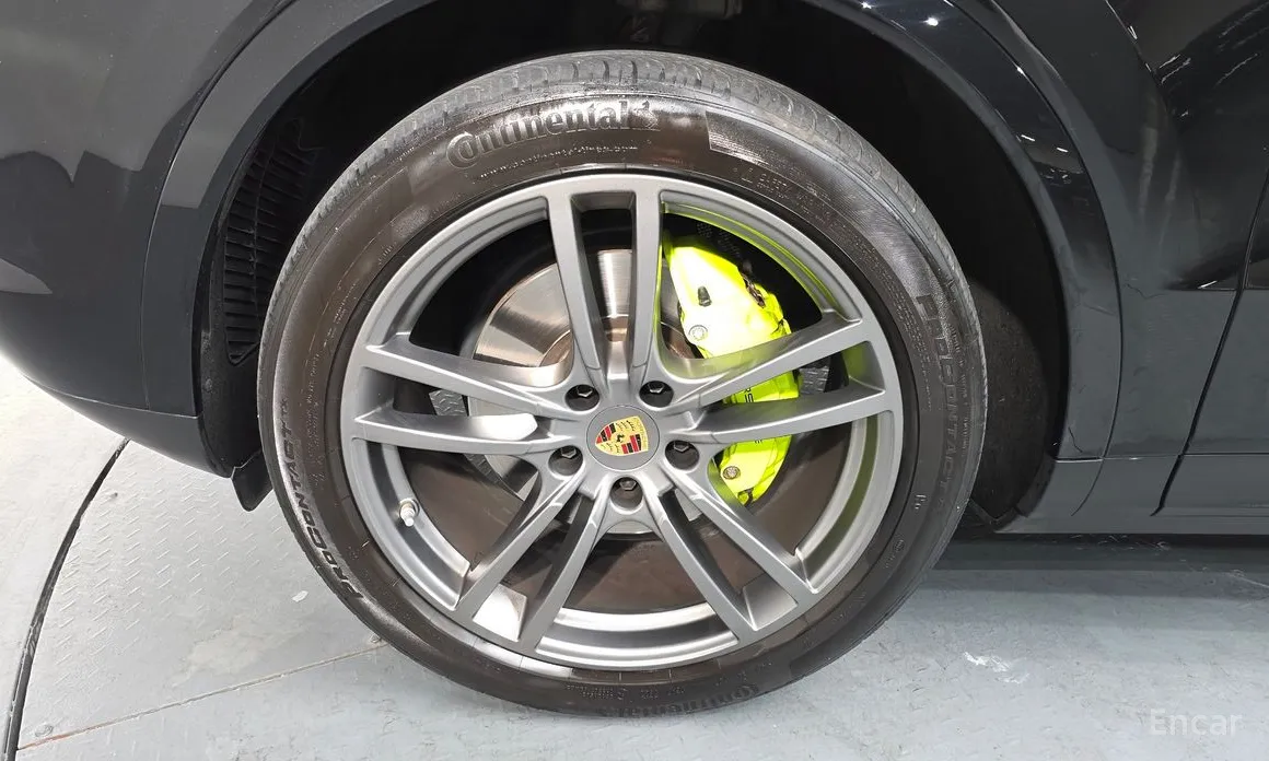 Фото 5 - Porsche Cayenne