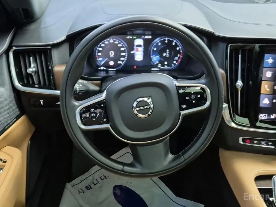 Фото 9 - Volvo S90