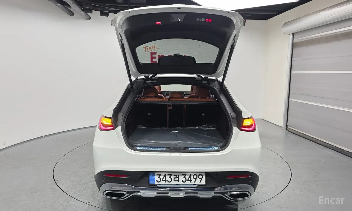 Фото 20 - Mercedes-Benz GLC-Class