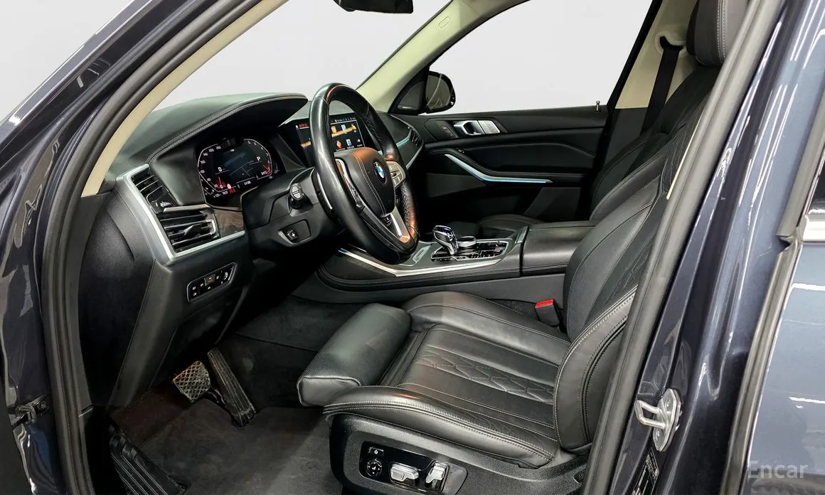 Фото 10 - BMW X7