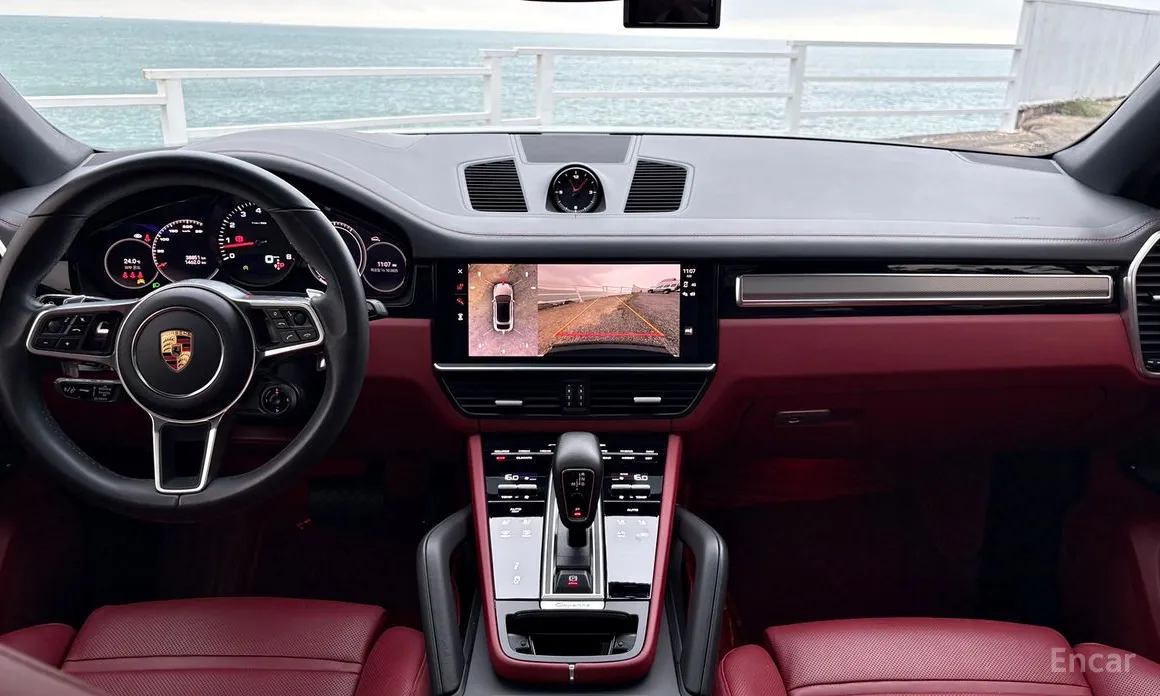 Фото 10 - Porsche Cayenne