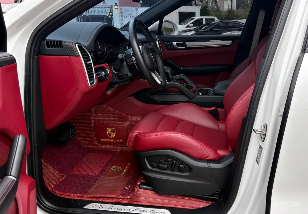 Фото 11 - Porsche Cayenne