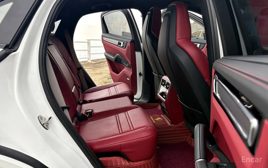 Фото 12 - Porsche Cayenne