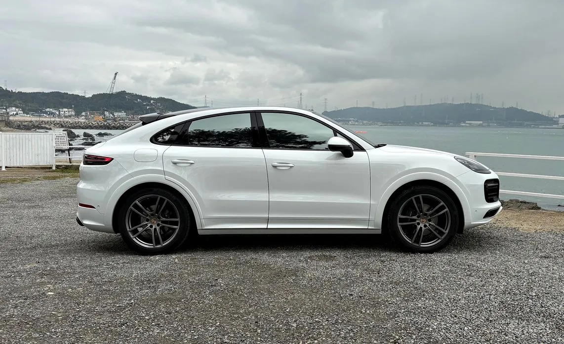 Фото 5 - Porsche Cayenne