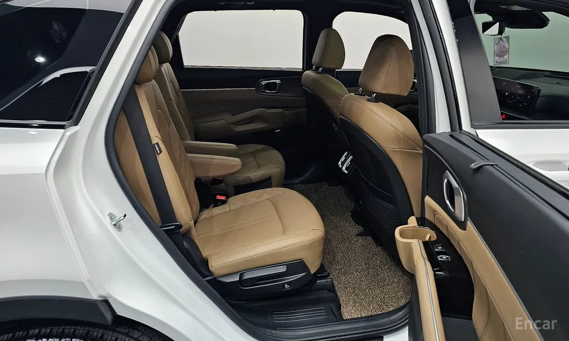 Фото 12 - Kia Sorento