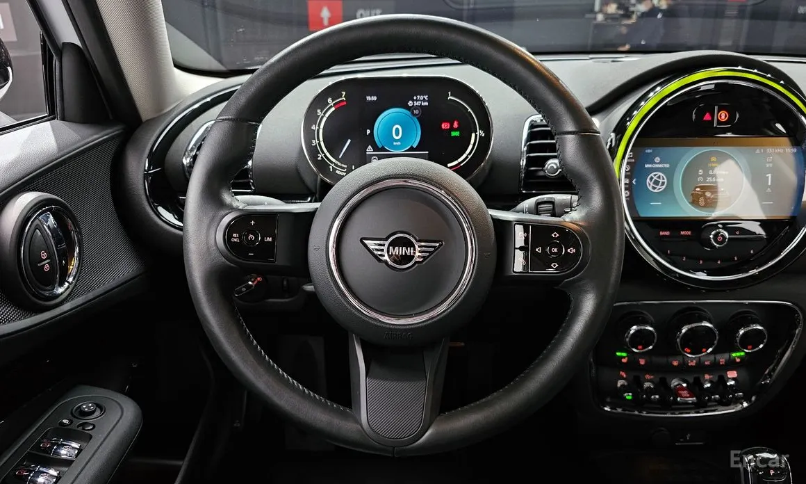 Фото 13 - Mini Clubman