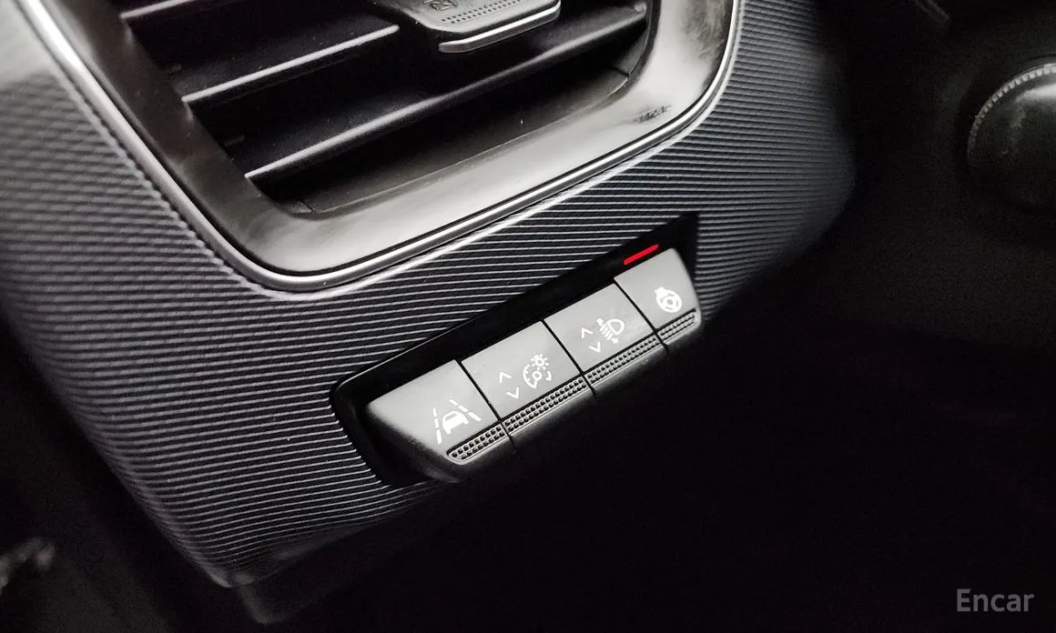 Фото 18 - Renault XM3