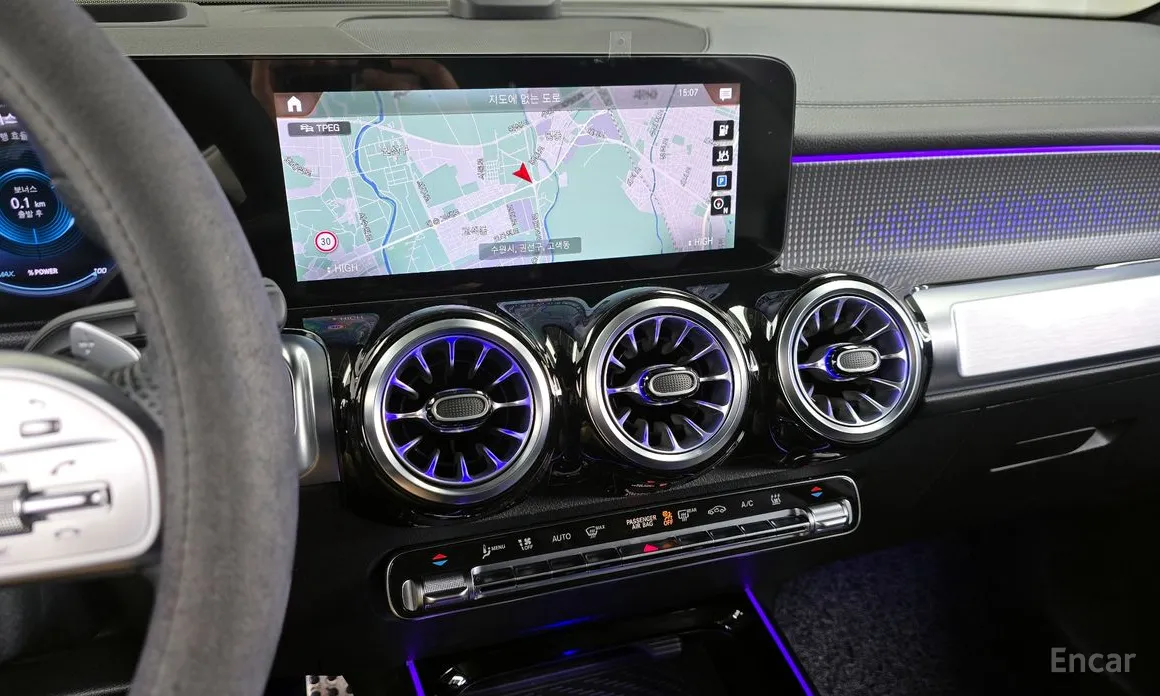 Фото 14 - Mercedes-Benz EQB