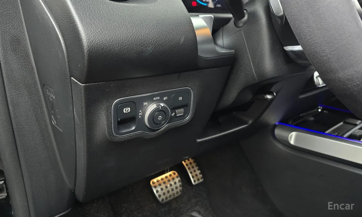 Фото 16 - Mercedes-Benz EQB