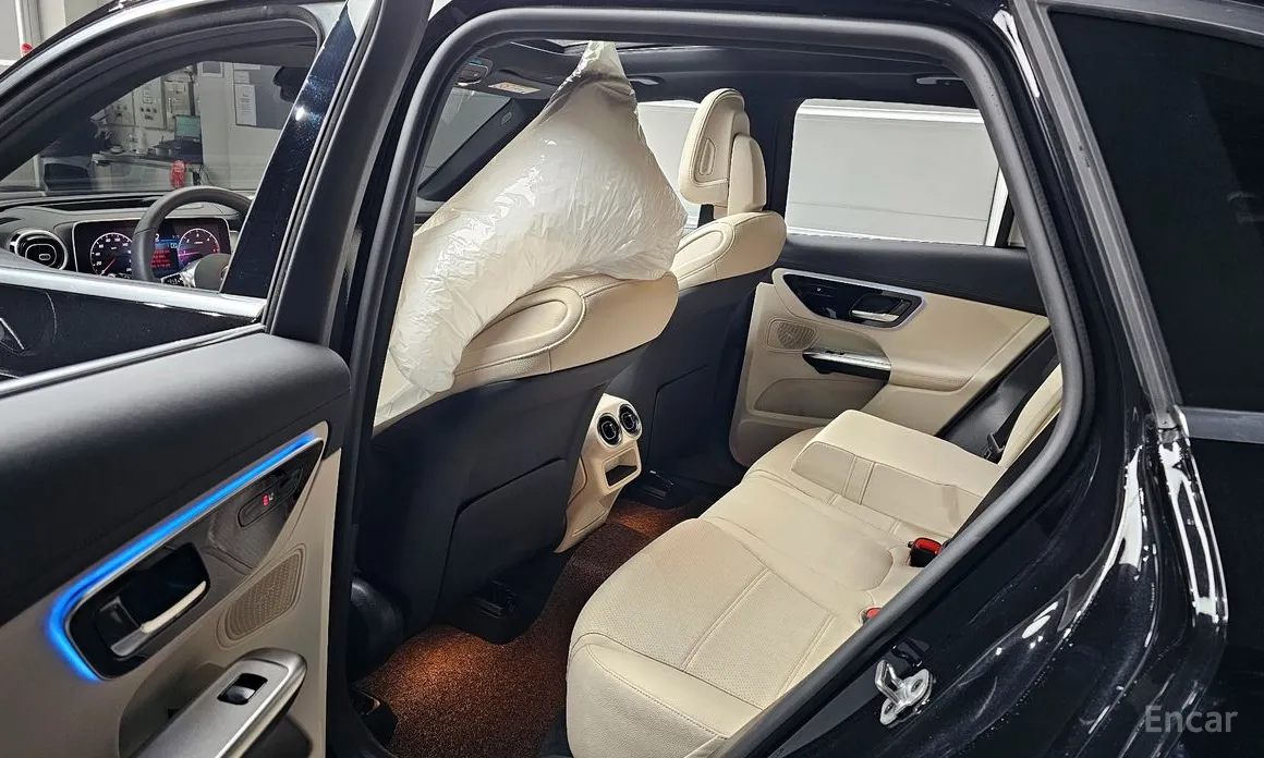 Фото 11 - Mercedes-Benz GLC-Class