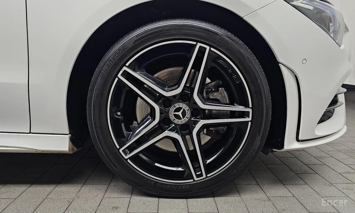 Фото 5 - Mercedes-Benz CLA-Class