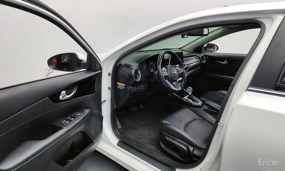 Фото 10 - Kia K3