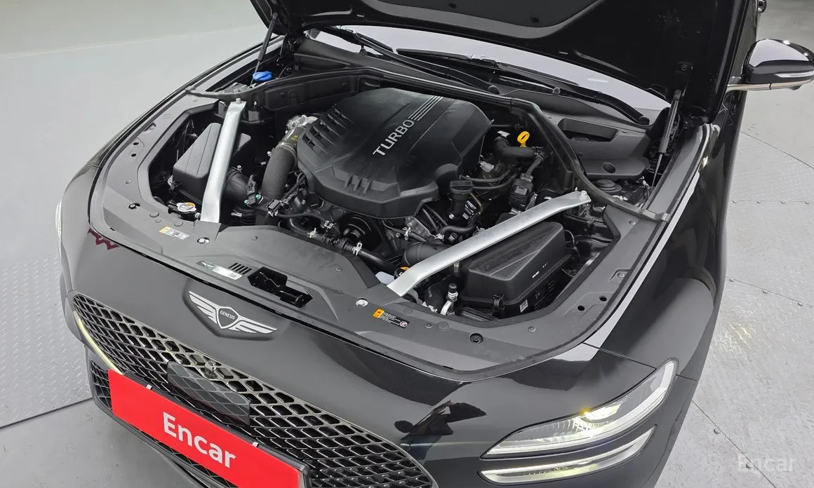 Фото 6 - Genesis G70