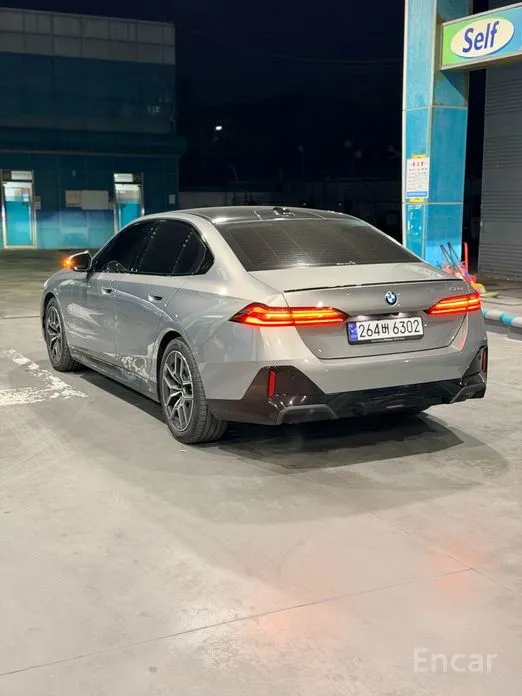 Фото 6 - BMW 5 Series