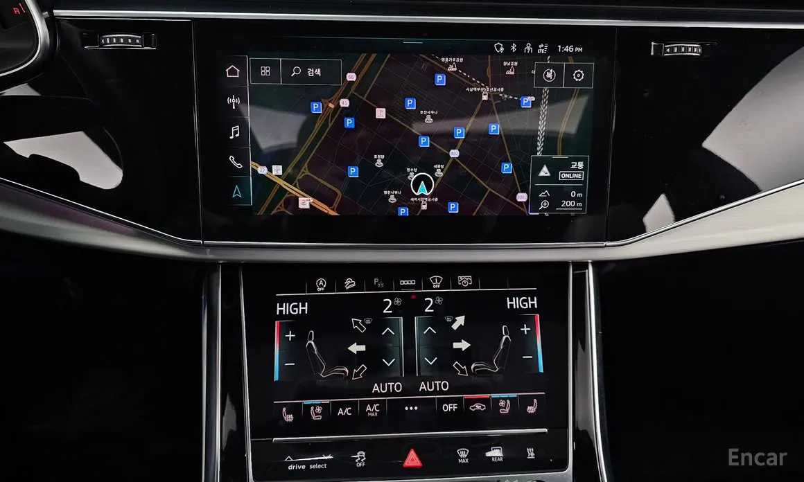 Фото 14 - Audi Q8