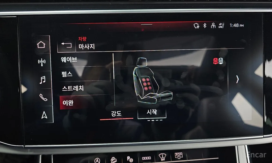 Фото 16 - Audi Q8