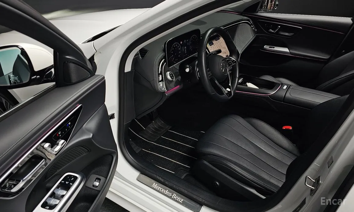 Фото 11 - Mercedes-Benz E-Class