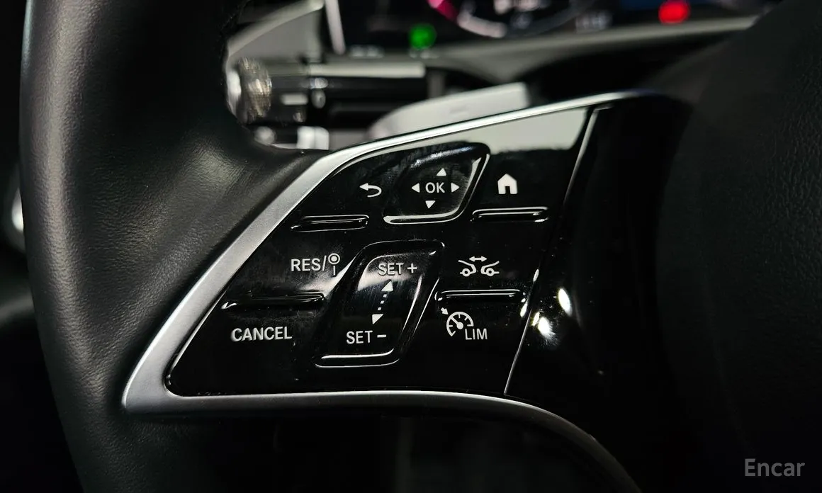 Фото 18 - Mercedes-Benz E-Class