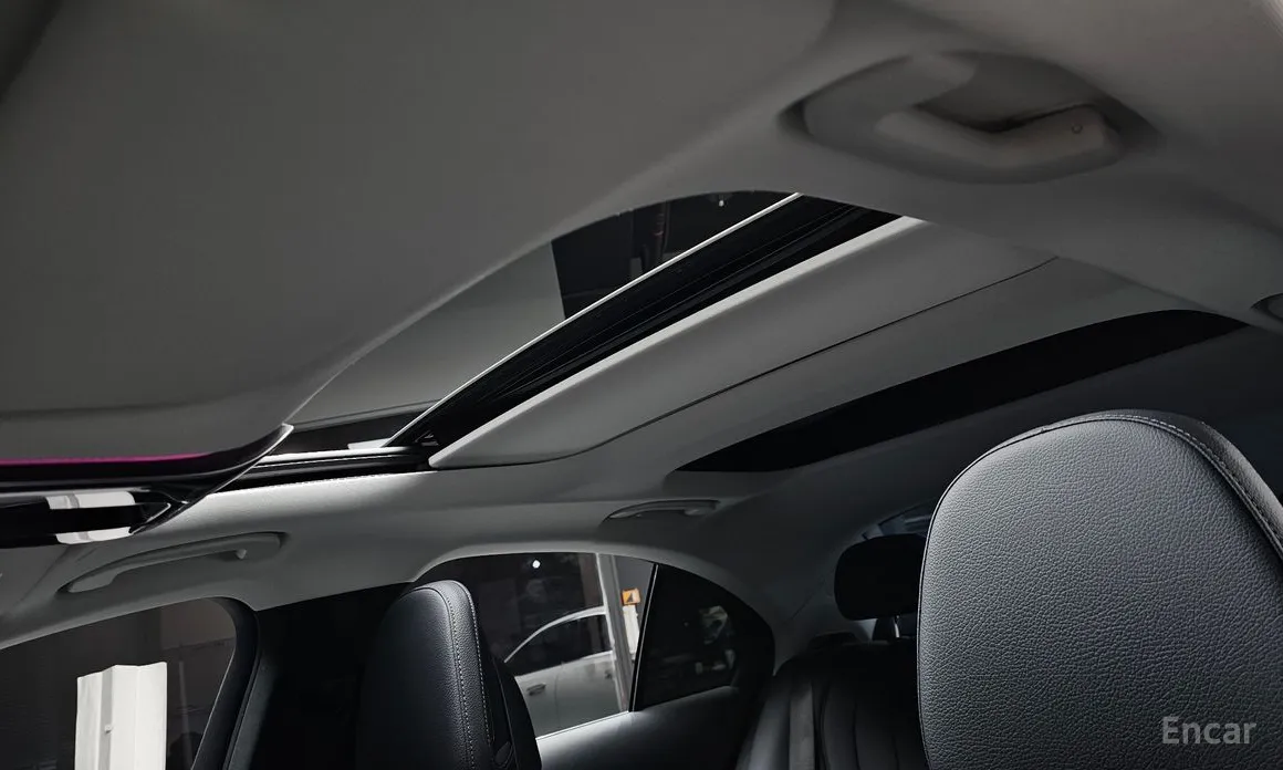 Фото 19 - Mercedes-Benz E-Class