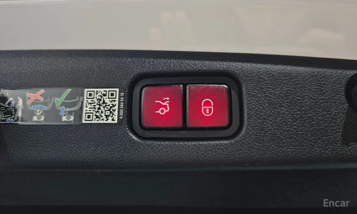 Фото 20 - Mercedes-Benz E-Class