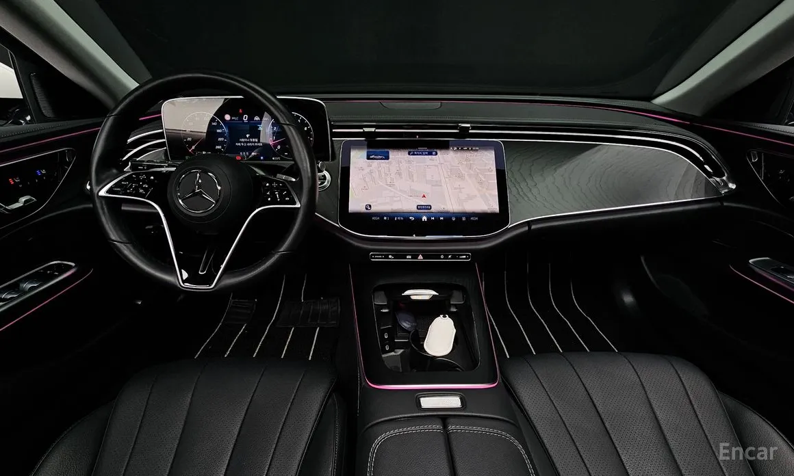 Фото 7 - Mercedes-Benz E-Class