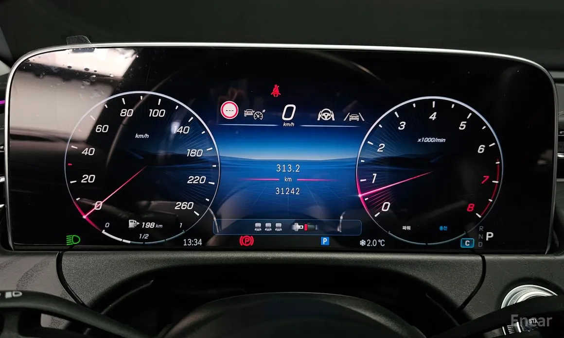 Фото 8 - Mercedes-Benz E-Class