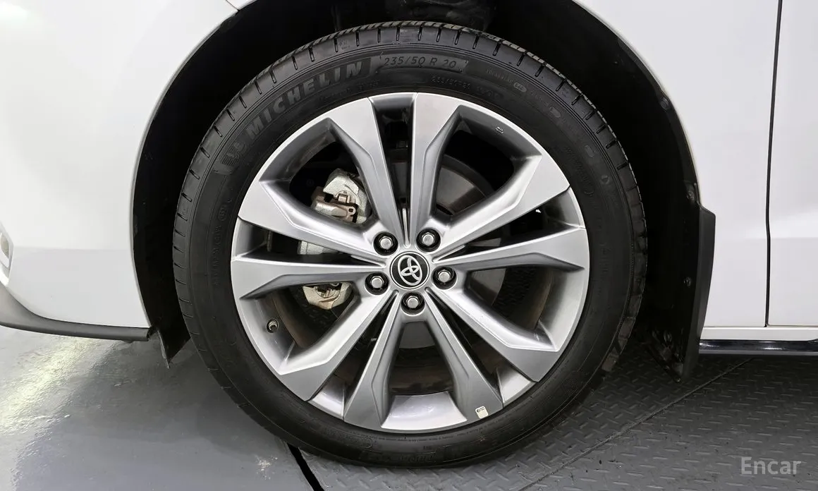 Фото 5 - Toyota Sienna