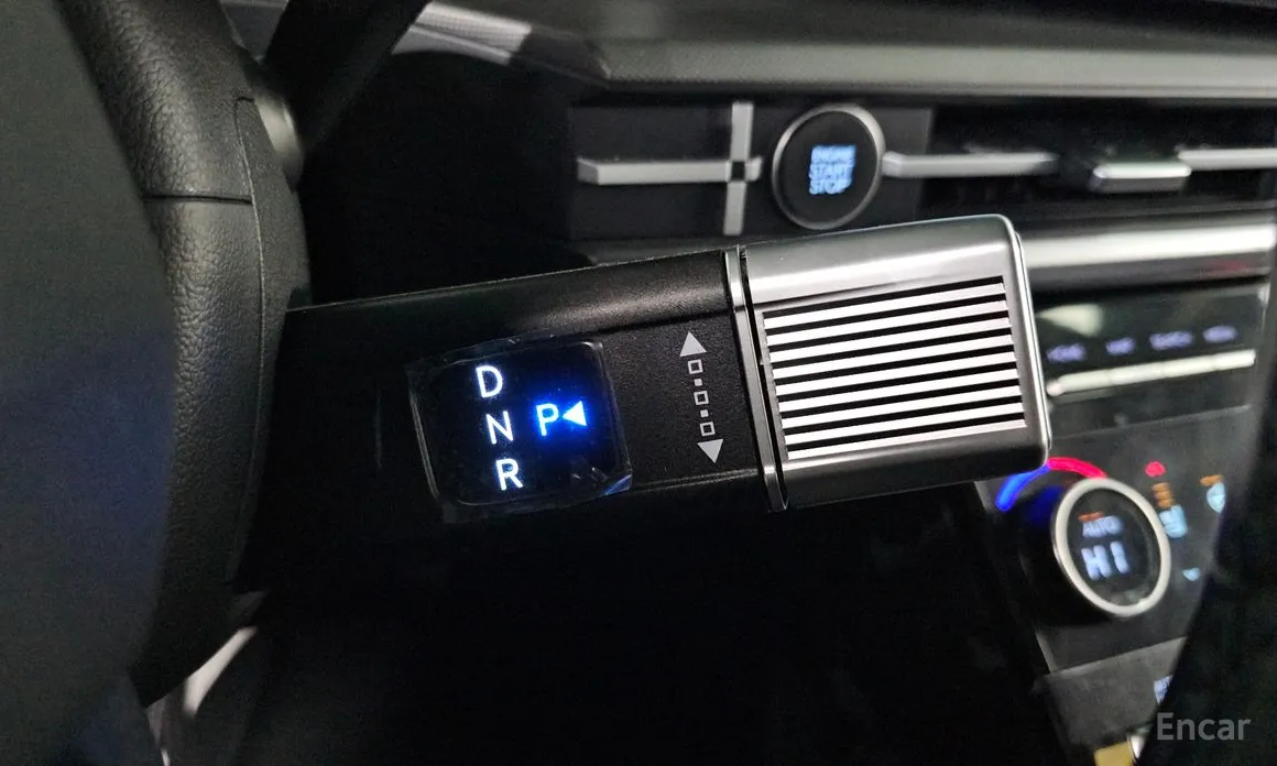 Фото 9 - Hyundai Santa Fe