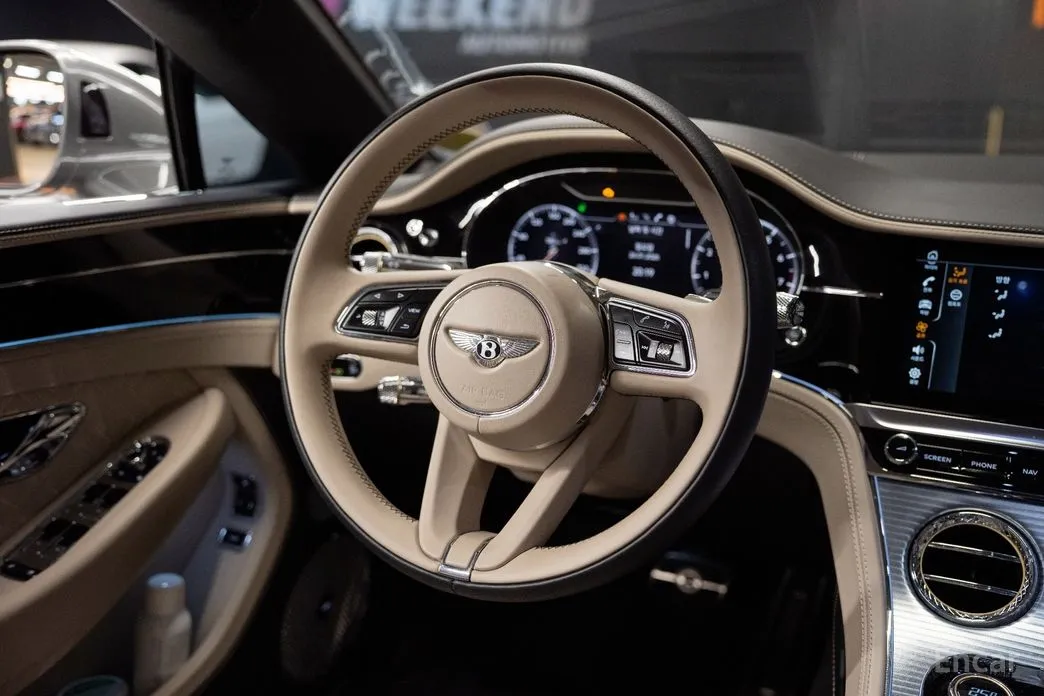 Фото 8 - Bentley Continental GT