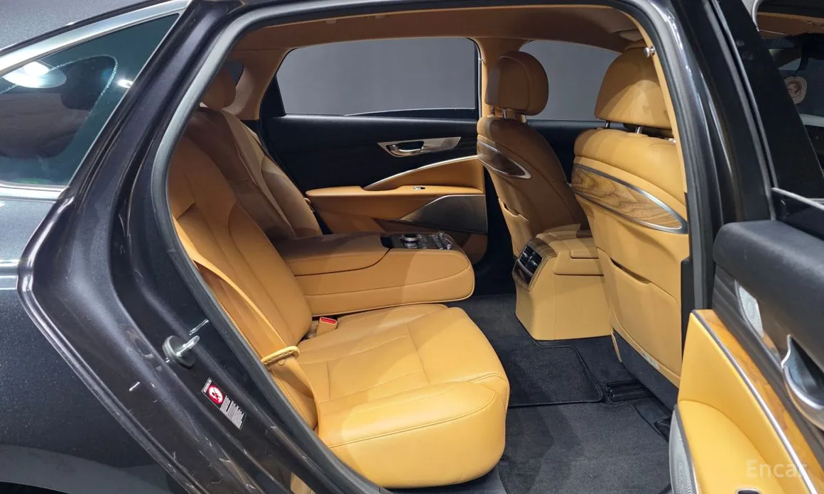 Фото 12 - Kia K9