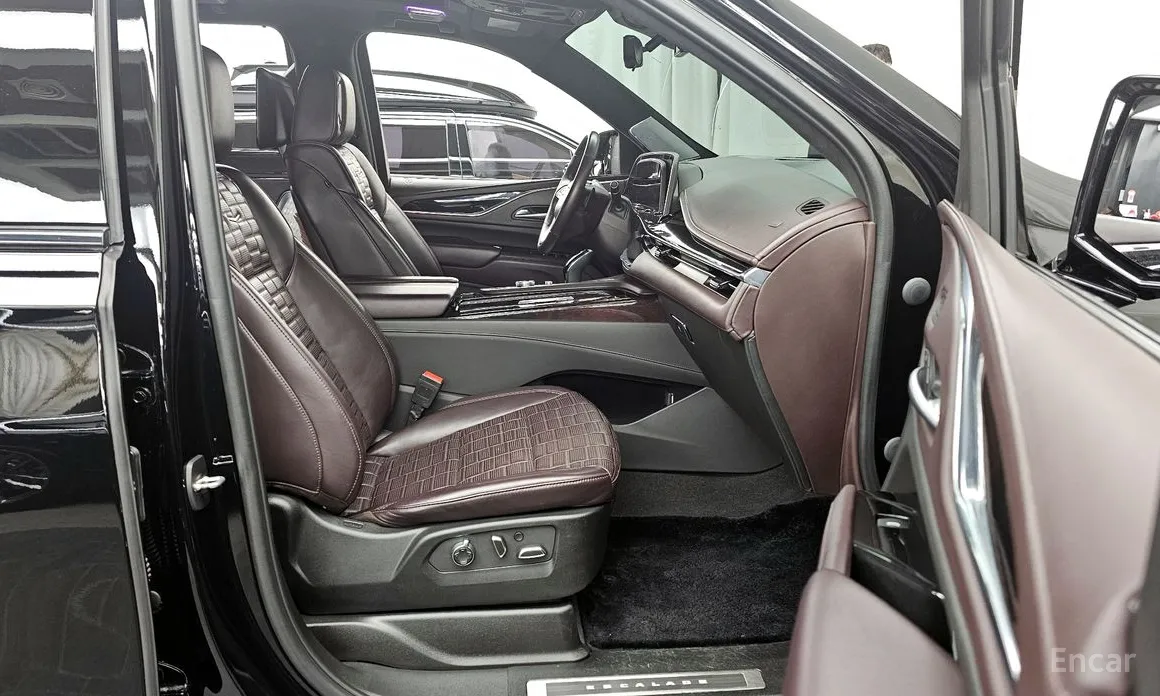 Фото 11 - Cadillac Escalade