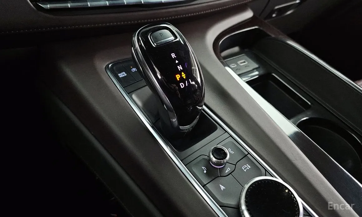 Фото 9 - Cadillac Escalade