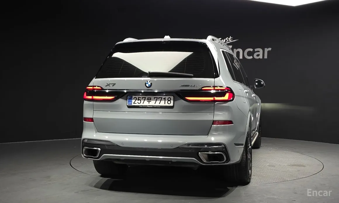 Photo 4 - BMW X7