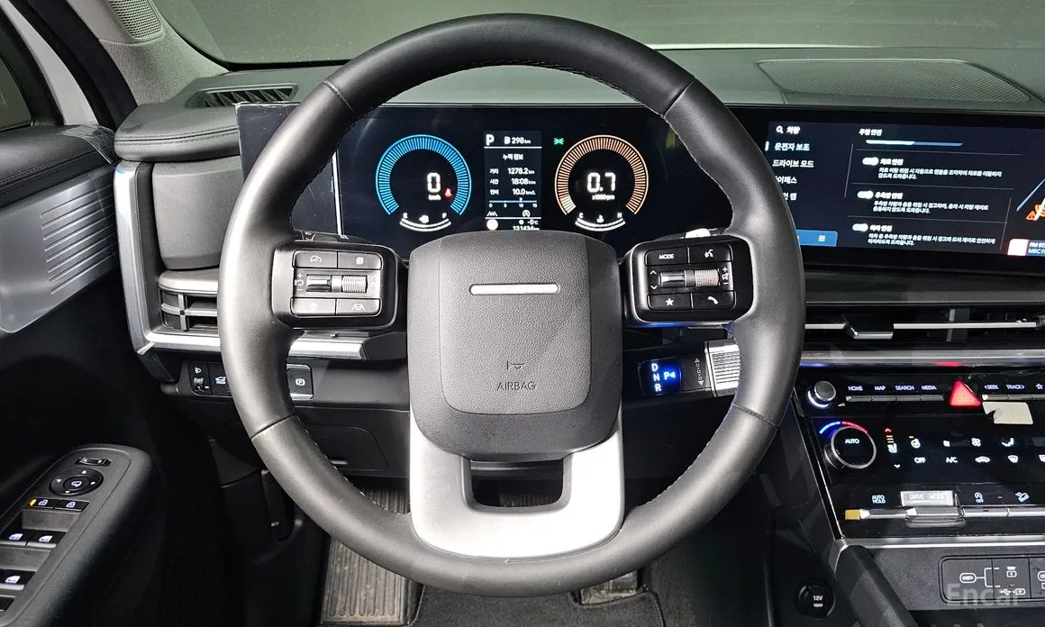 Фото 14 - Hyundai Santa Fe