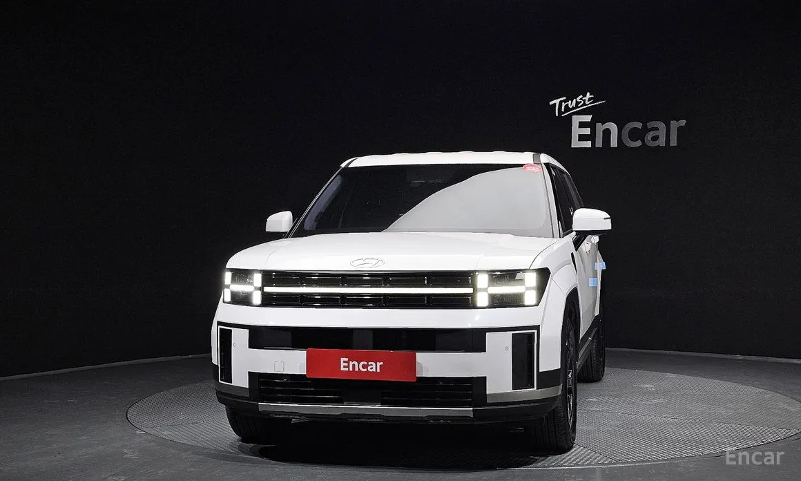 Фото 3 - Hyundai Santa Fe