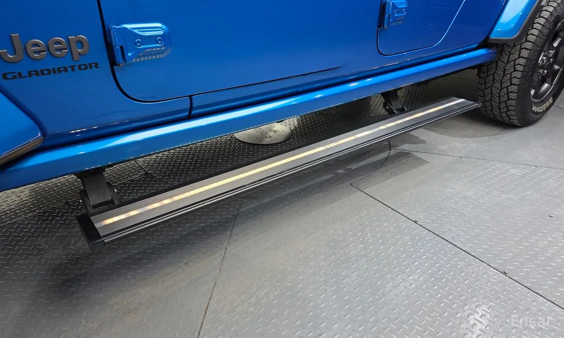 Фото 19 - Jeep Gladiator