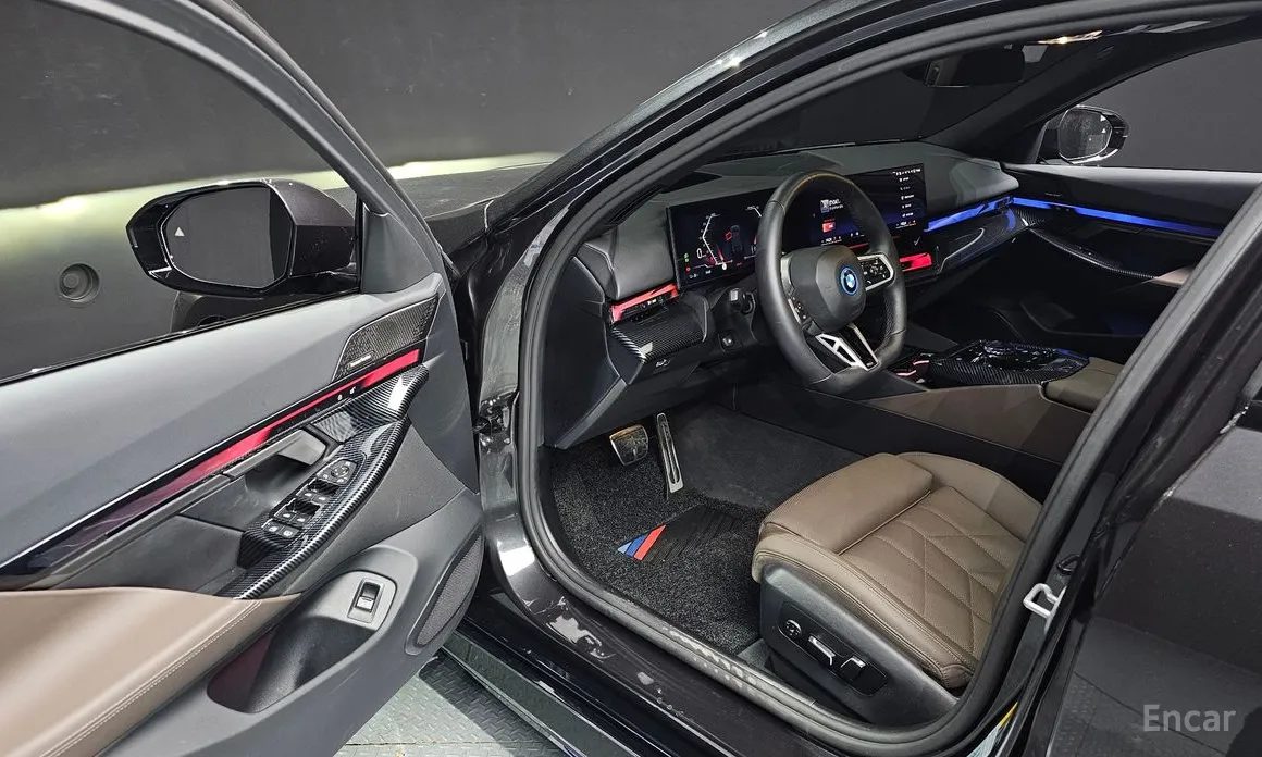 Фото 11 - BMW i5