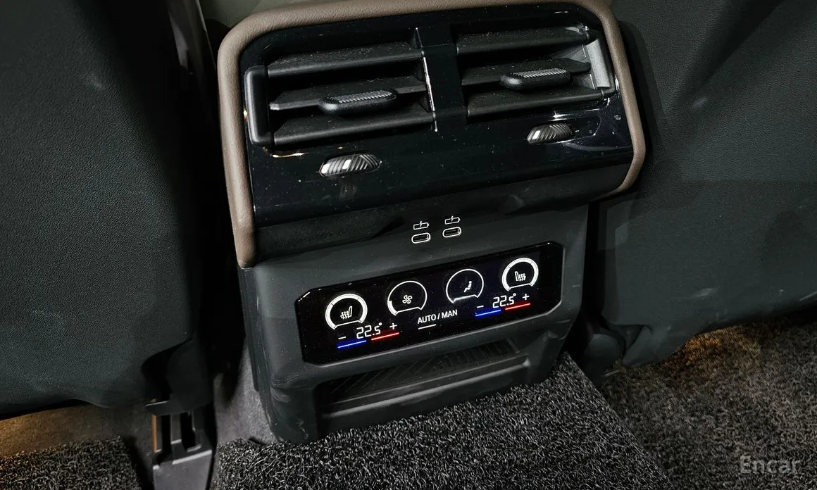 Фото 18 - BMW i5