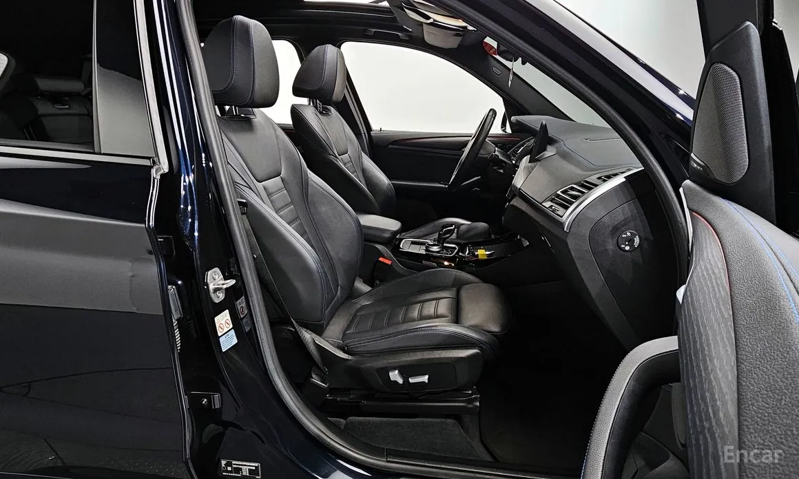 Фото 10 - BMW iX3