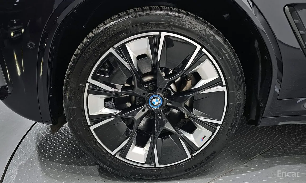 Фото 5 - BMW iX3