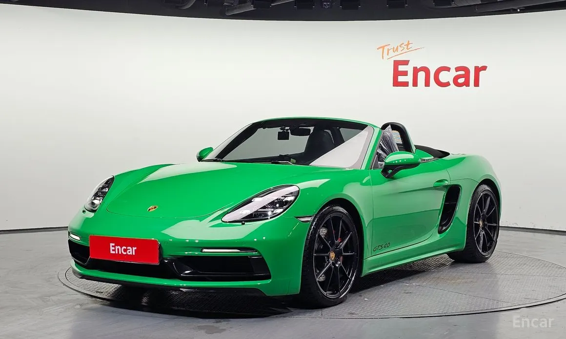 Фото 1 - Porsche 718