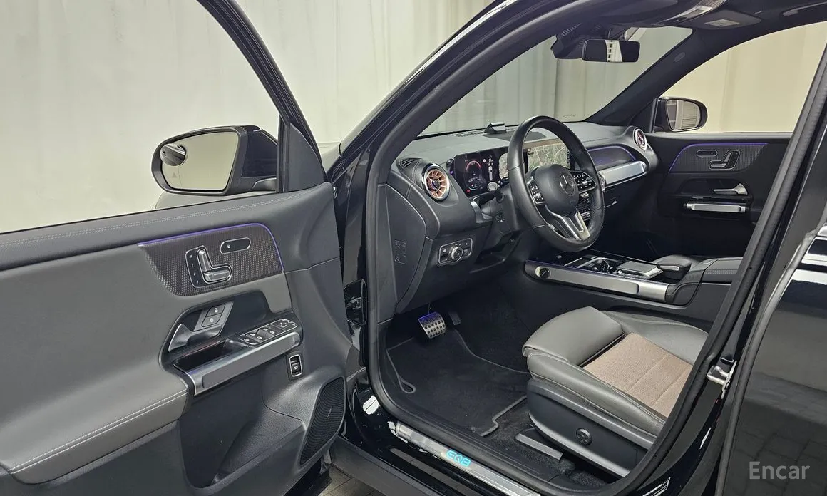 Фото 10 - Mercedes-Benz EQB