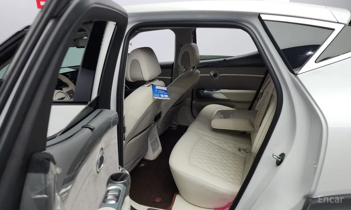 Фото 12 - Genesis GV60