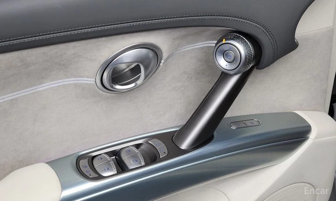 Фото 13 - Genesis GV60