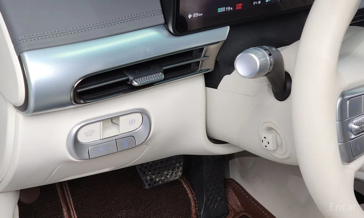 Фото 14 - Genesis GV60