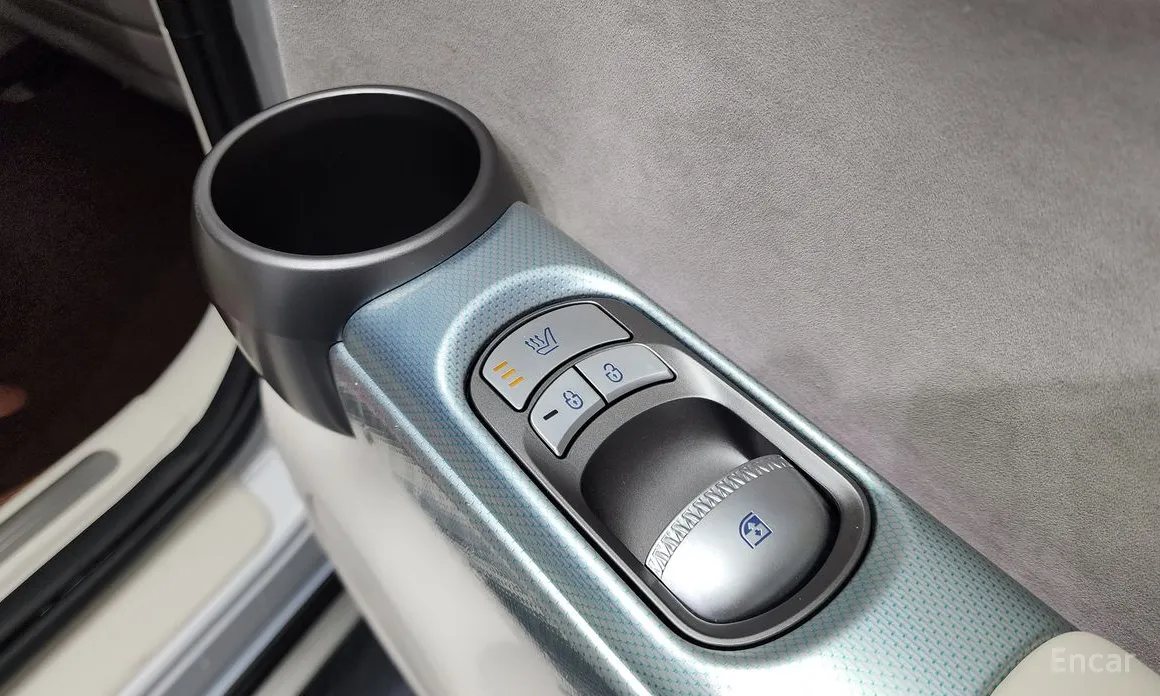 Фото 19 - Genesis GV60