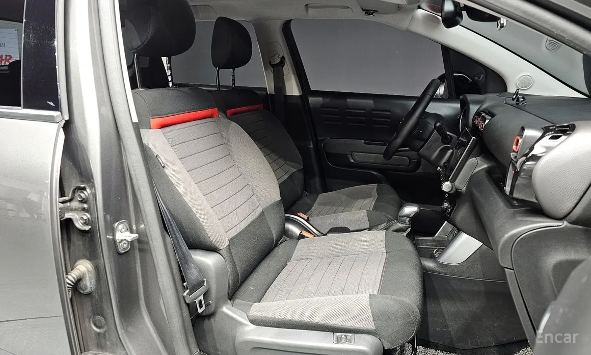 Фото 10 - Citroen C3 Aircross