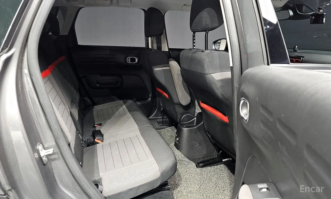 Фото 11 - Citroen C3 Aircross